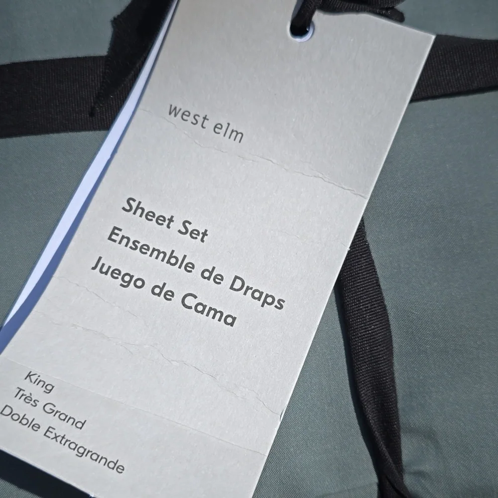 West Elm Silky TENCEL™ Sheet Set, Color-Stormy Blue, King, Retail $189.00